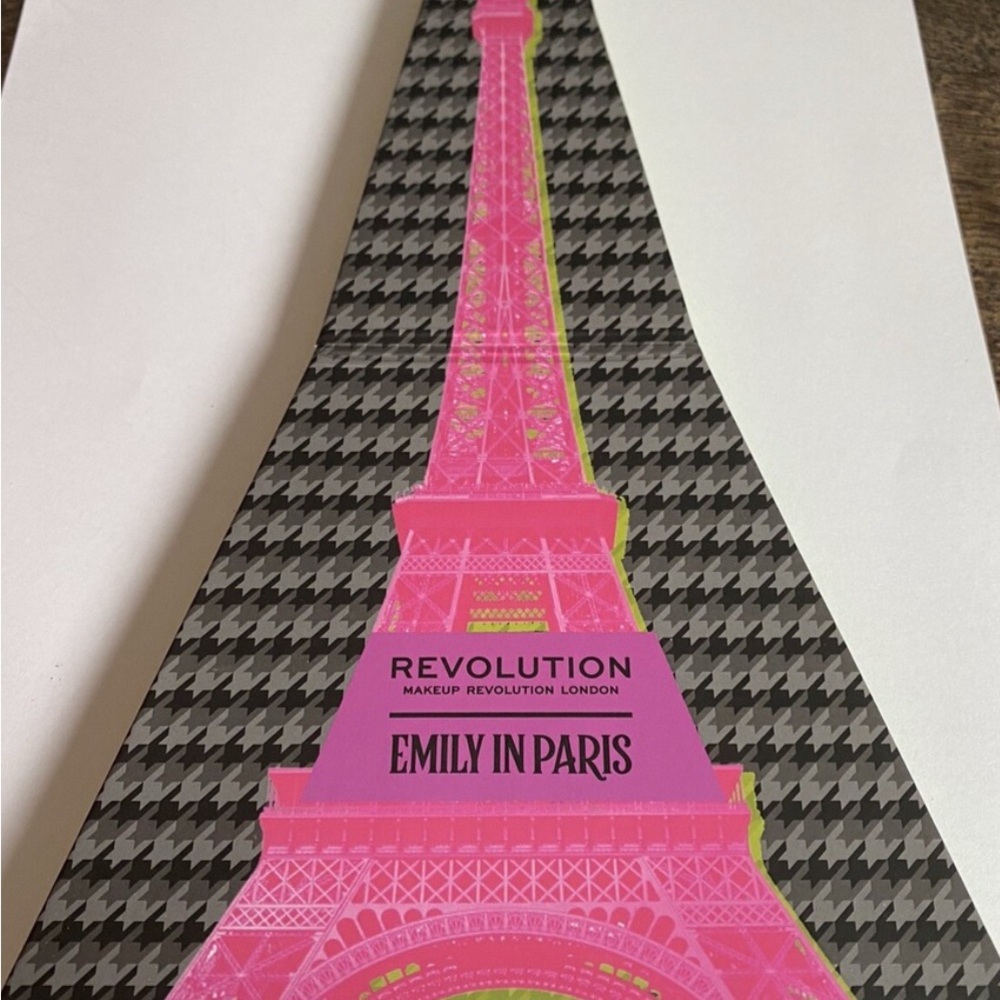 Revolution Parisian Glam Palette with Pink and Black Design - Picture 2 of 7